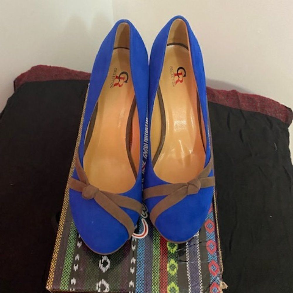 Cape Robbin Blue/Khaki Suede heels, size 8